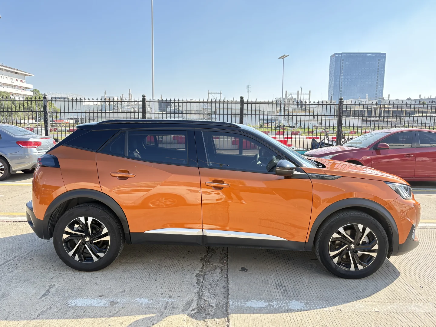 女生当然也能开酷酷的SUV