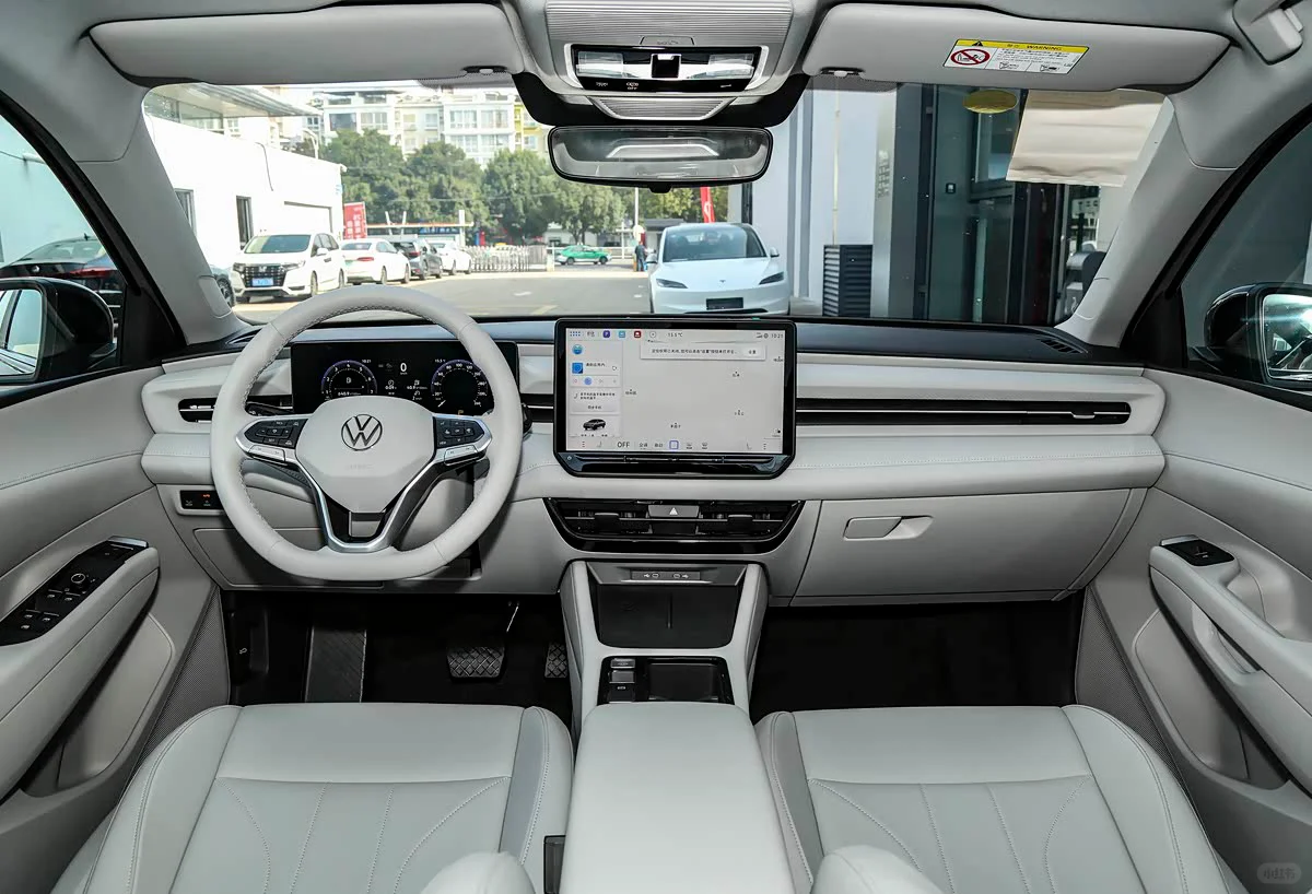 体验上汽大众朗逸Pro辅助驾驶