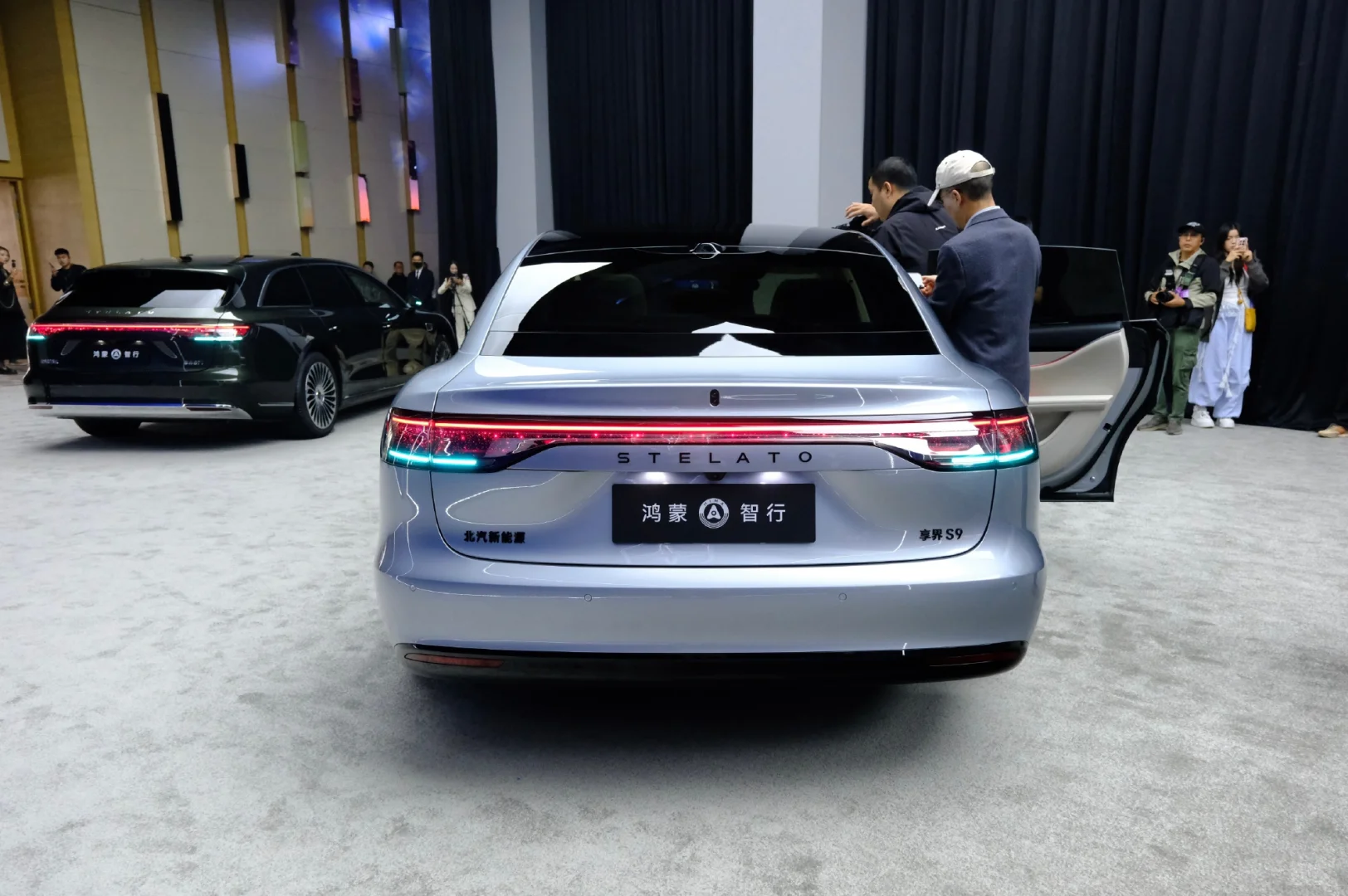 享界S9银色黑曜套件真好看