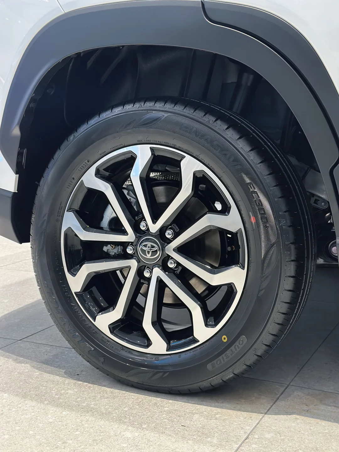 丰田这次开窍了！26款锋兰达大改观｜10W+拿下