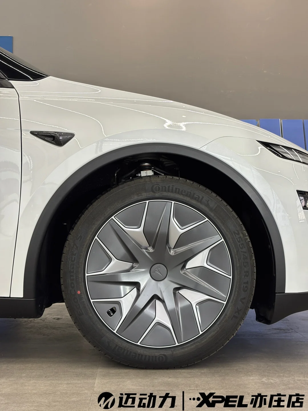 特斯拉Model YL贴XPEL，家用性能车质感拉满