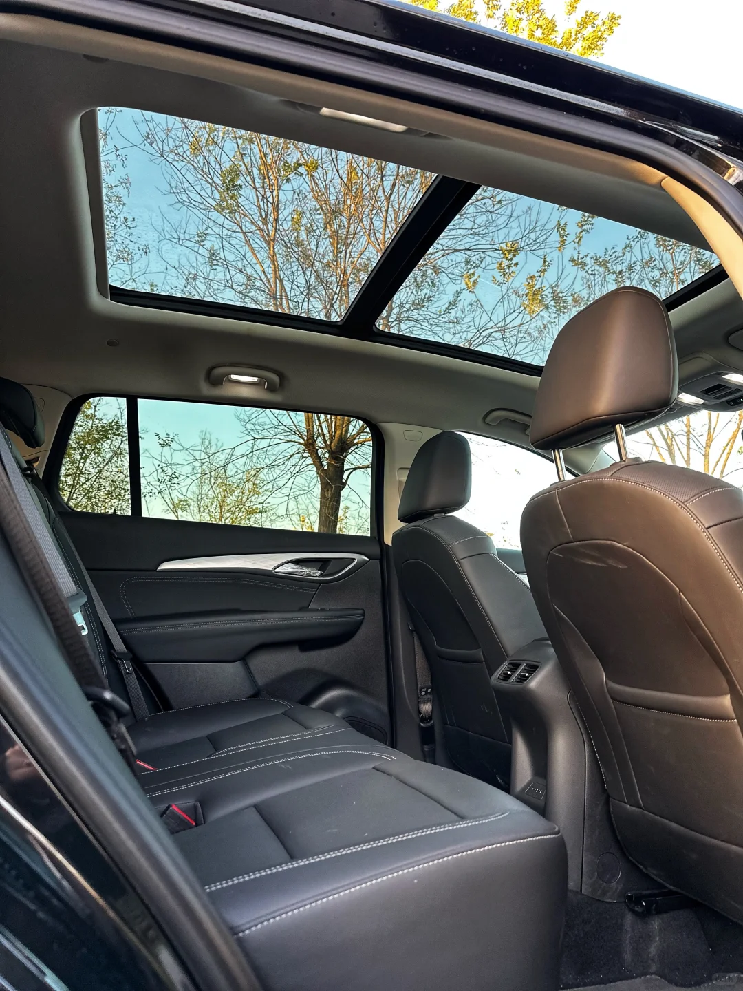 从30万降到16.99万，跌到“快冒烟”了 ……