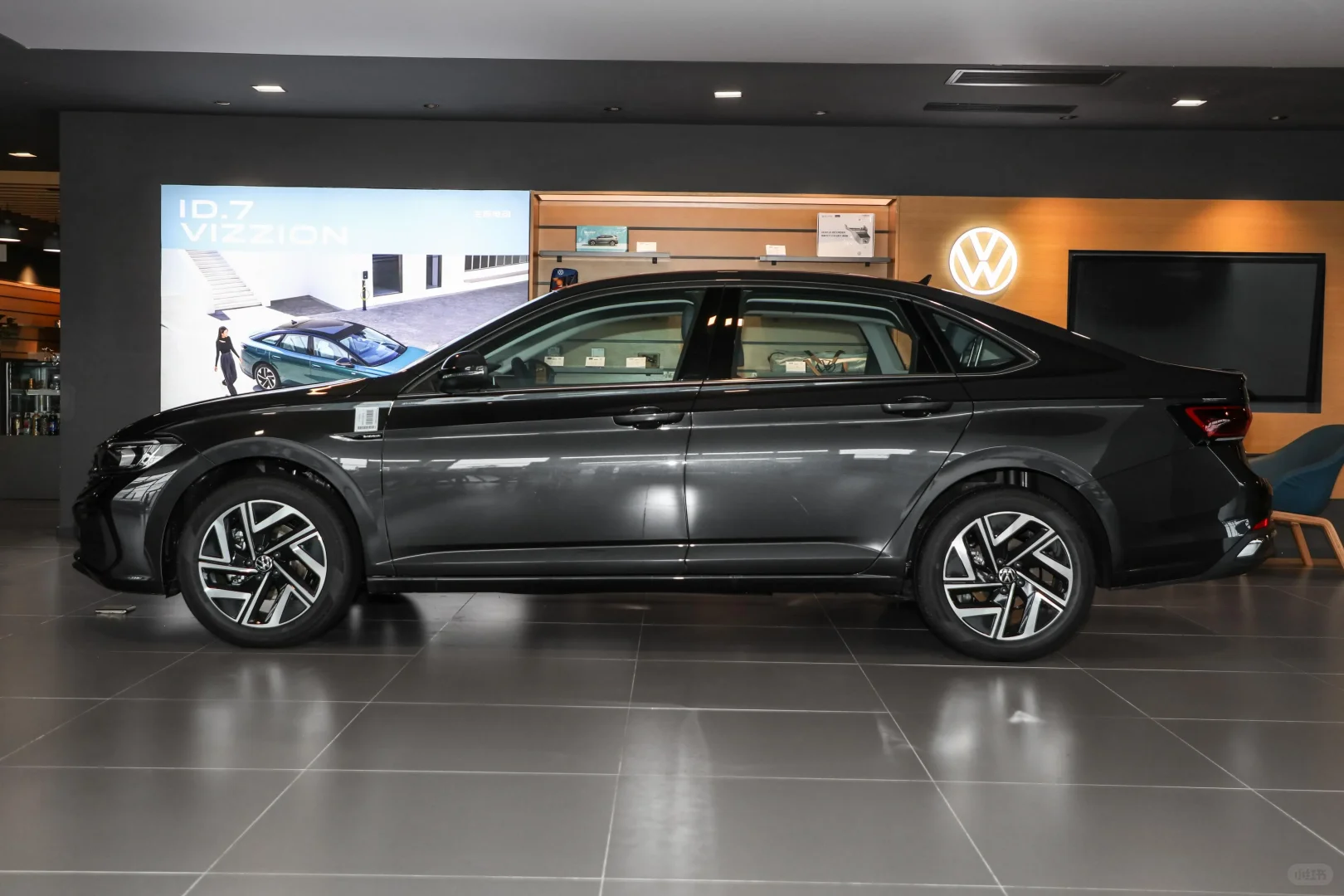 试驾同事的车：24款大众速腾