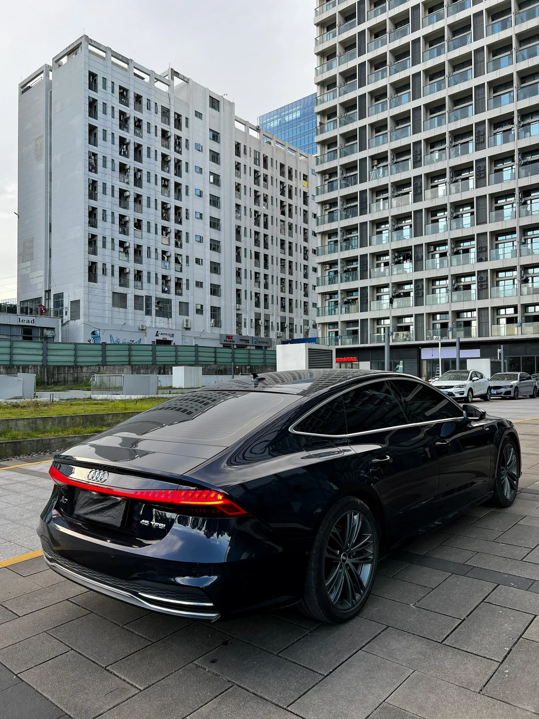 全款售价15.8万🉐2023年23款奥迪A7