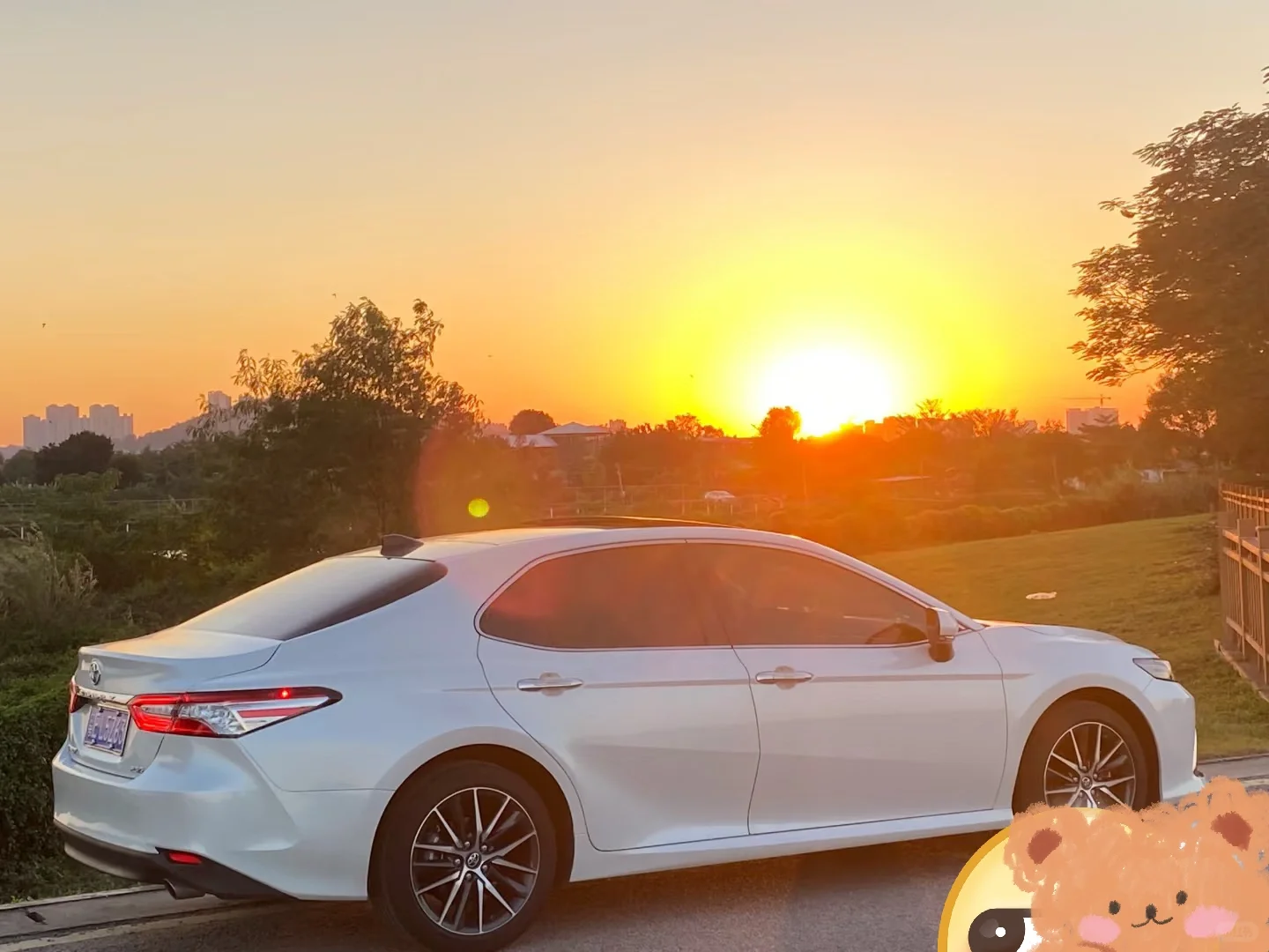 🚗8代凯美瑞：颜值与实力并存，家用轿车的天