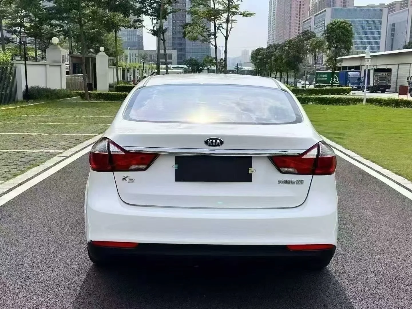 17年上牌起亚K3，本地一手车0过户 价格便宜