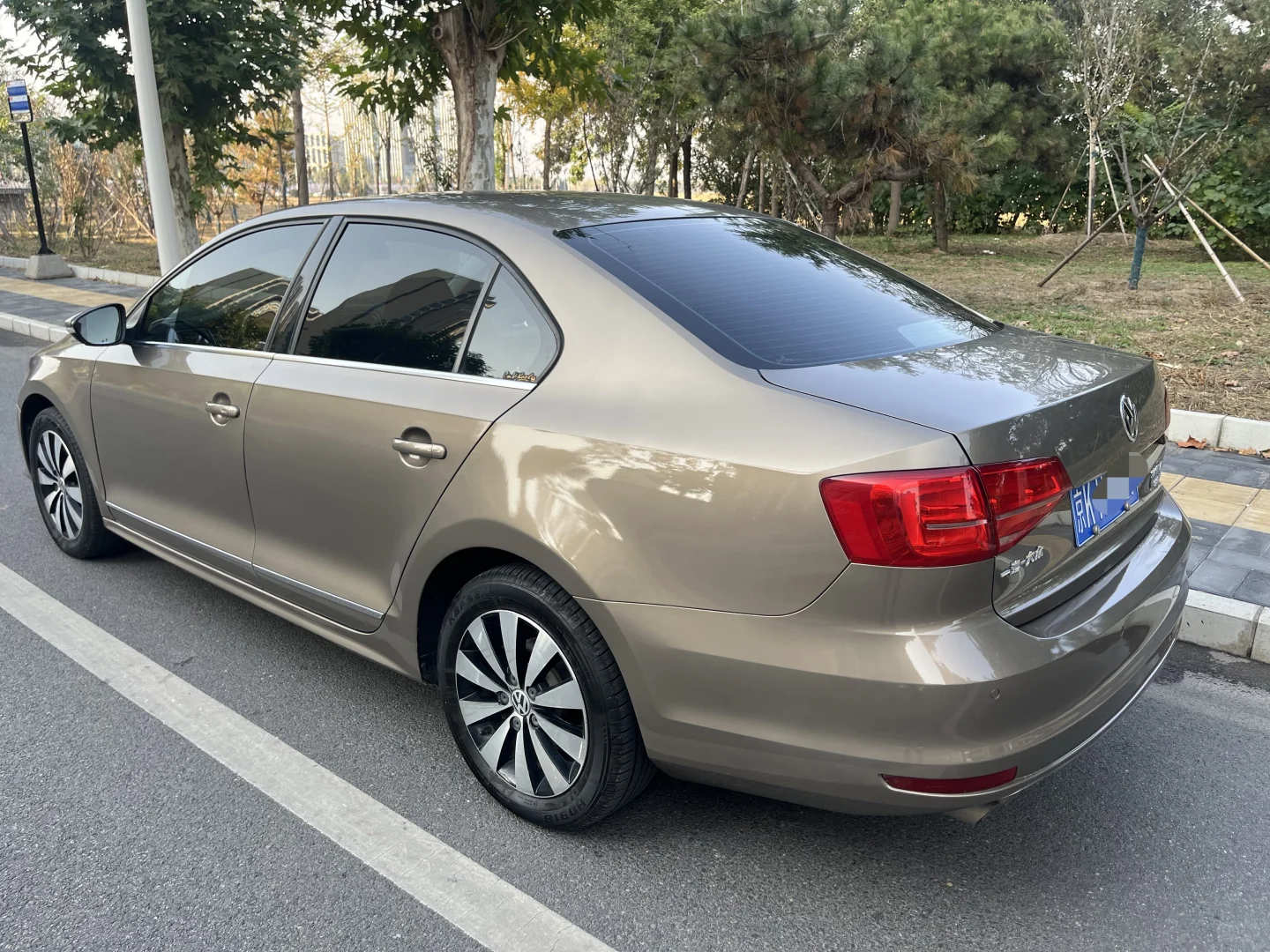 京牌2017大众速腾1.4t带铁片几万块！