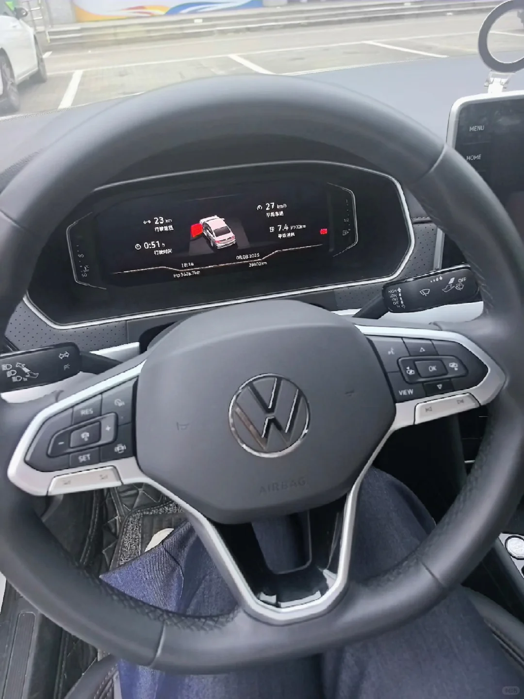 我爸为什么非让我买大众朗逸😢