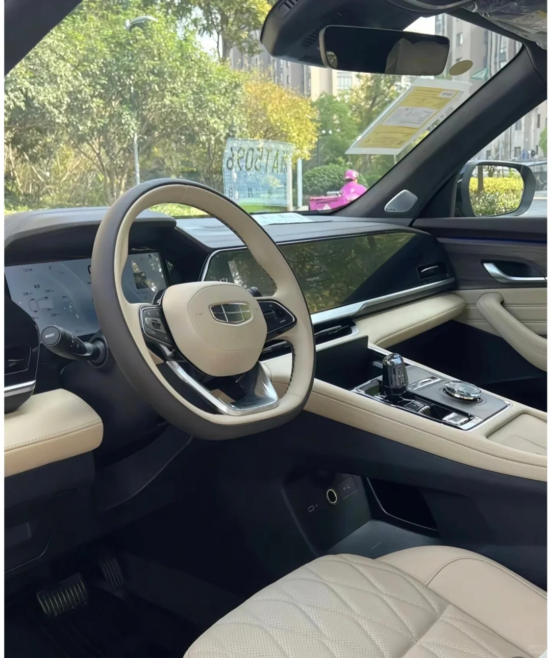 15万级燃油SUV天花板？吉利星越L真实测评！