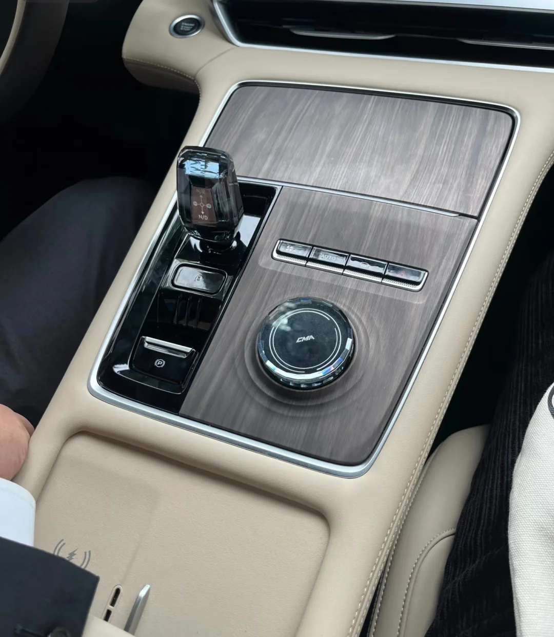 15万级燃油SUV天花板？吉利星越L真实测评！