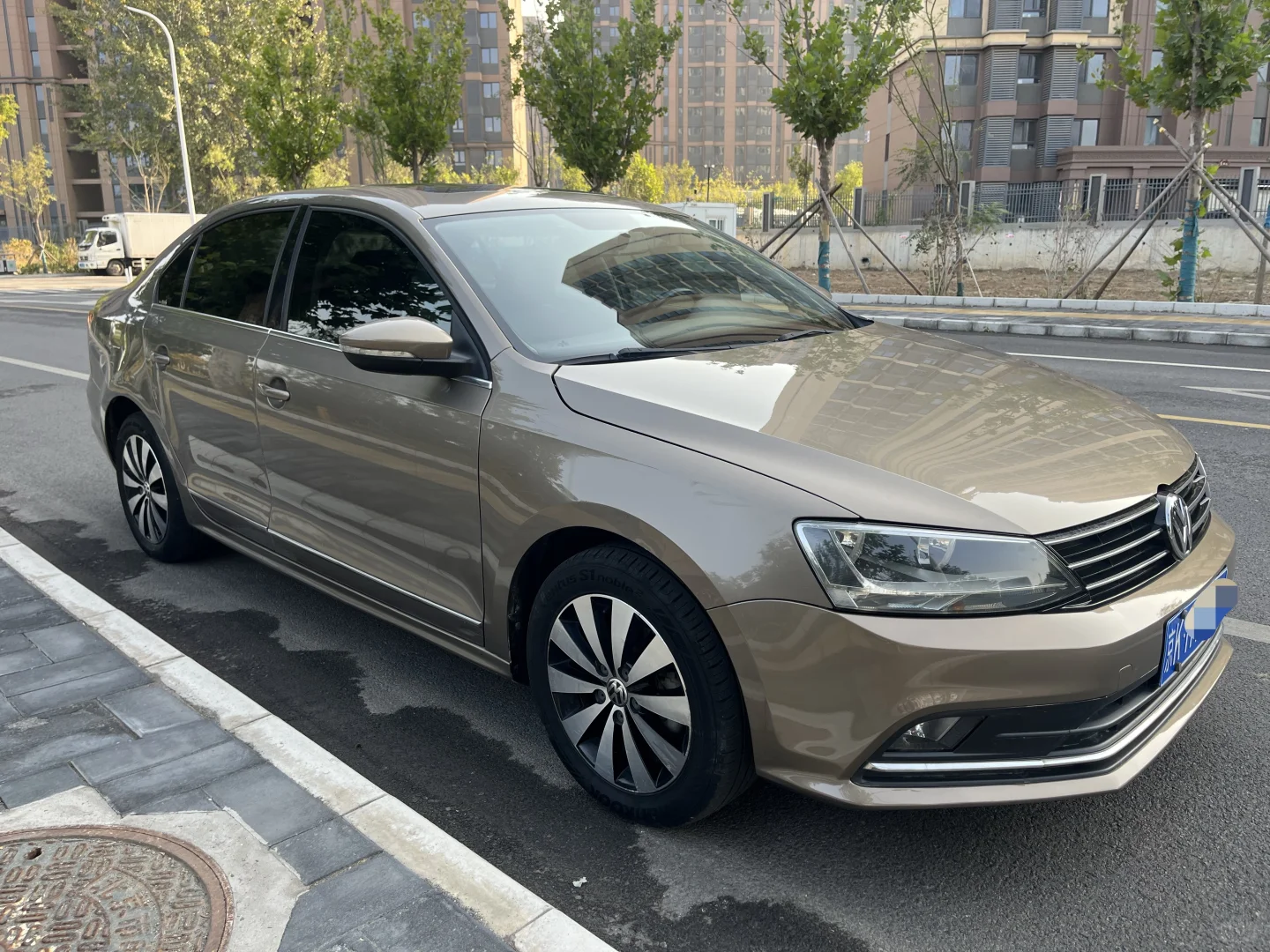 京牌2017大众速腾1.4t带铁片几万块！