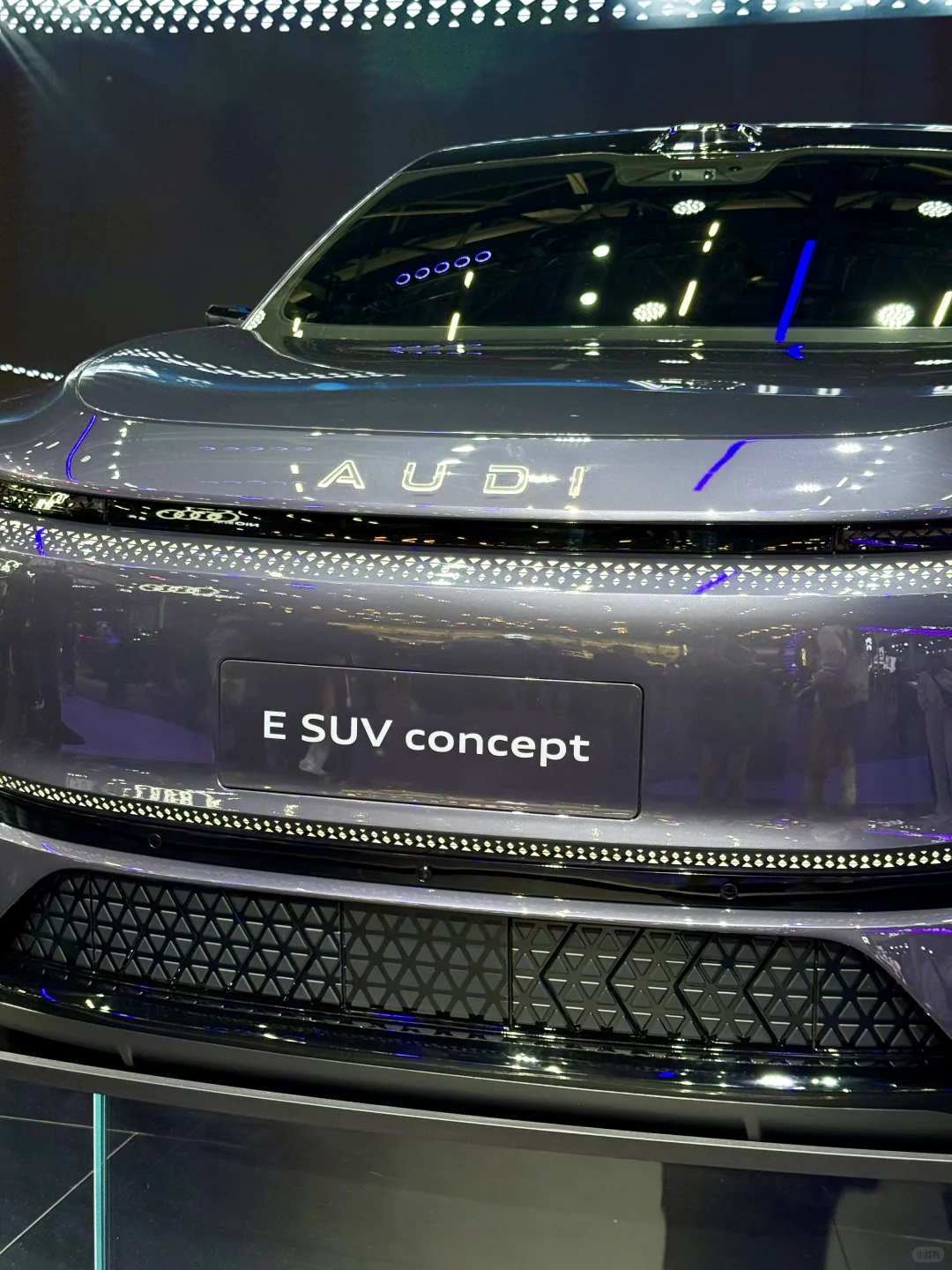 看奥迪新电动，直接被郑钦文同款戳中！