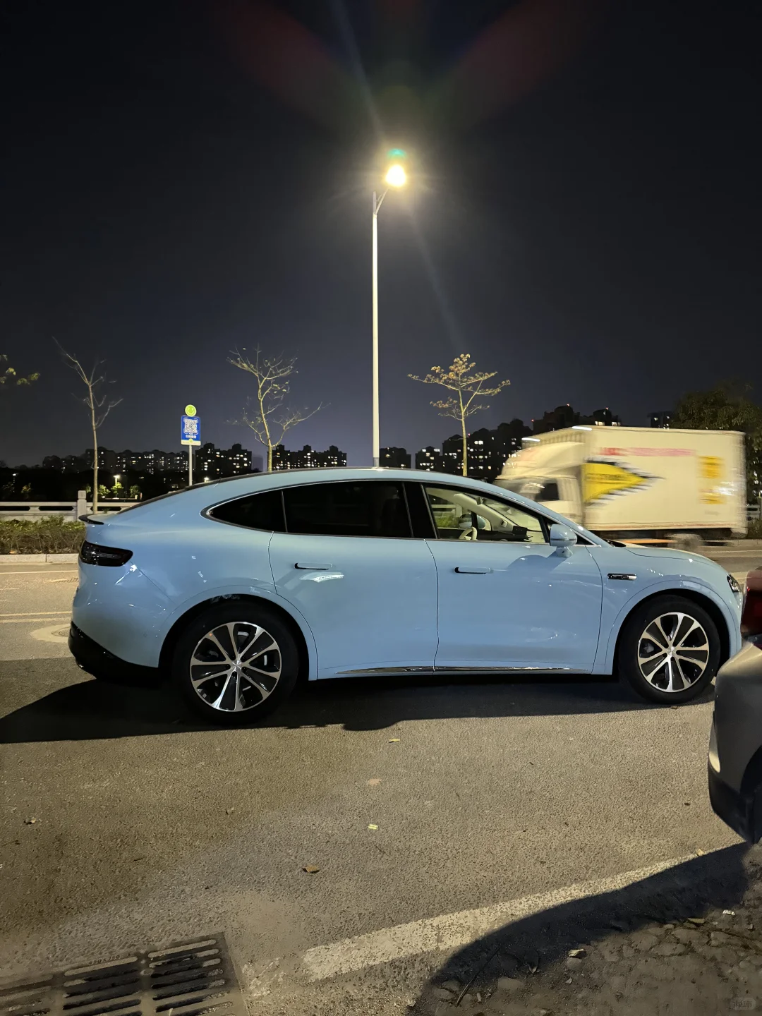 小艺，回家了～