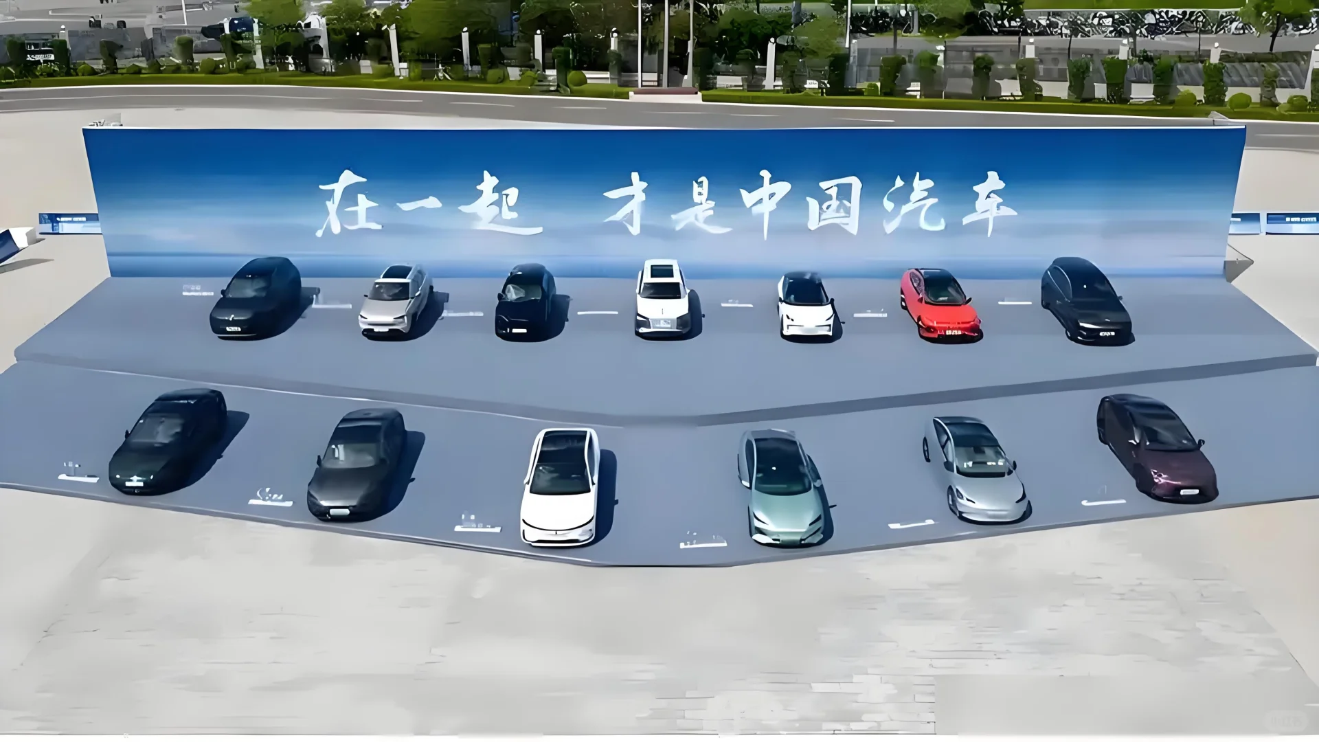 逆势增长,中国车靠技术破局