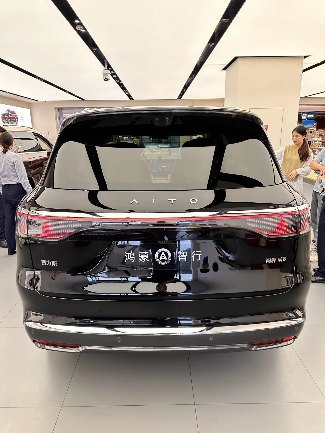 问界M8越看越喜欢，都想把我的M7换了