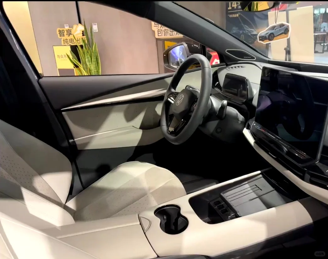 （与众06）电车颜值天花板-大黄蜂