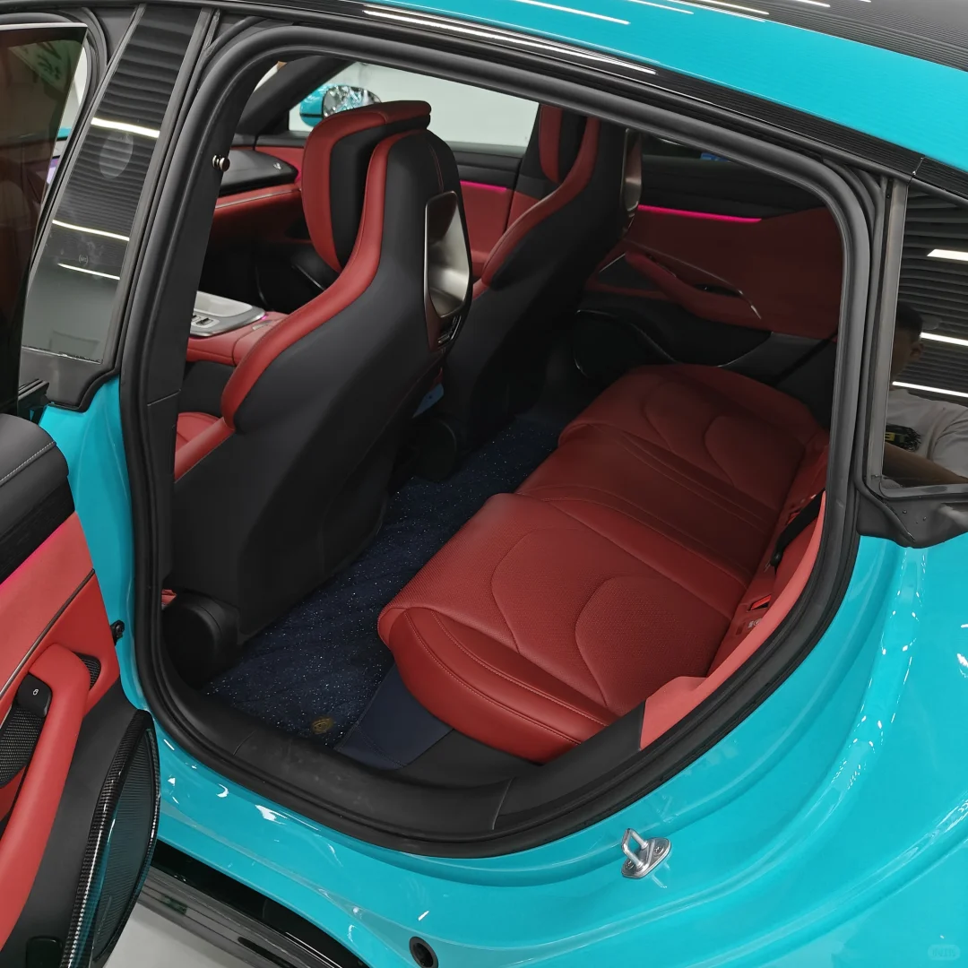 2024款 四驱超长续航高阶智驾Max版