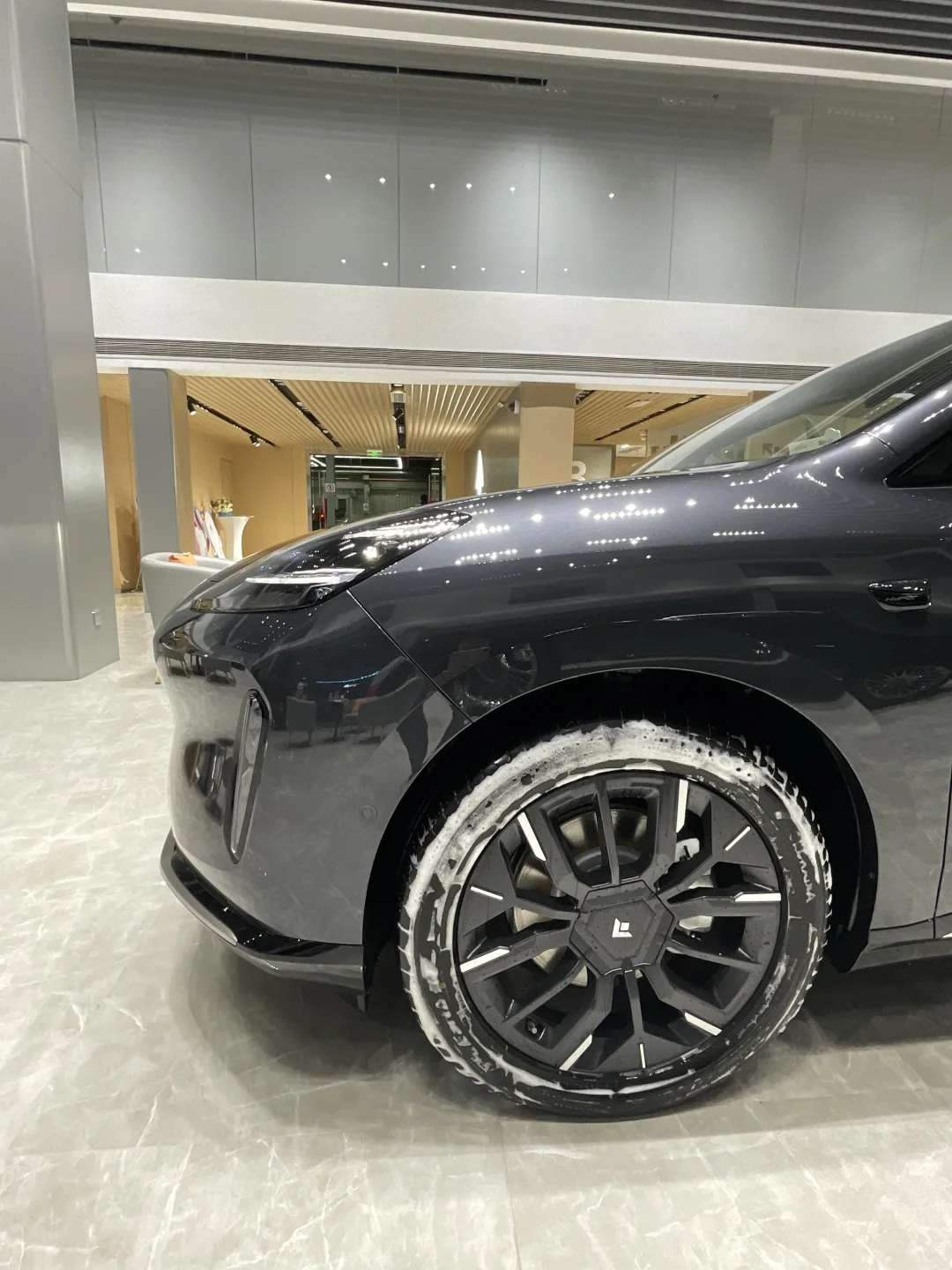 20万级纯电SUV卷王！昊铂HT825Pro