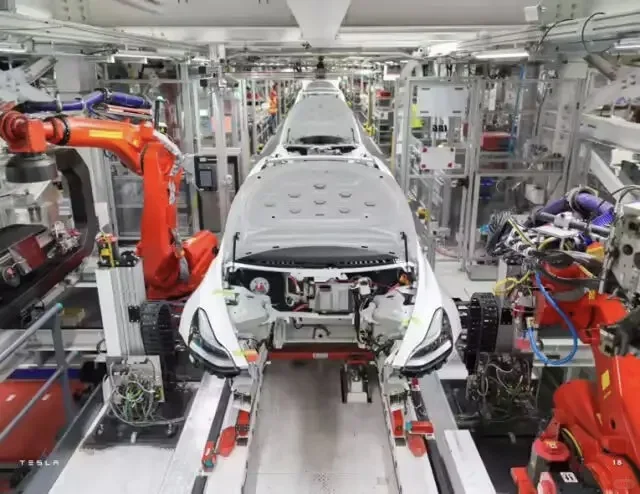 特斯拉前高管爆料：曾拆解多款中国电动汽车