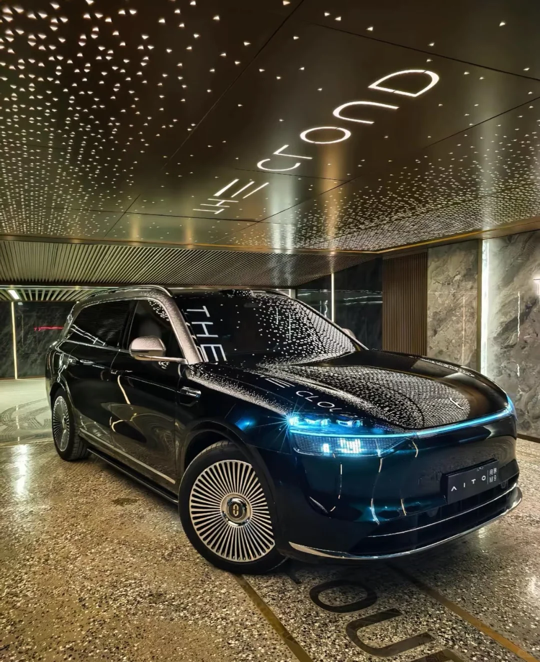 问界M9外观鉴赏，美到窒息！