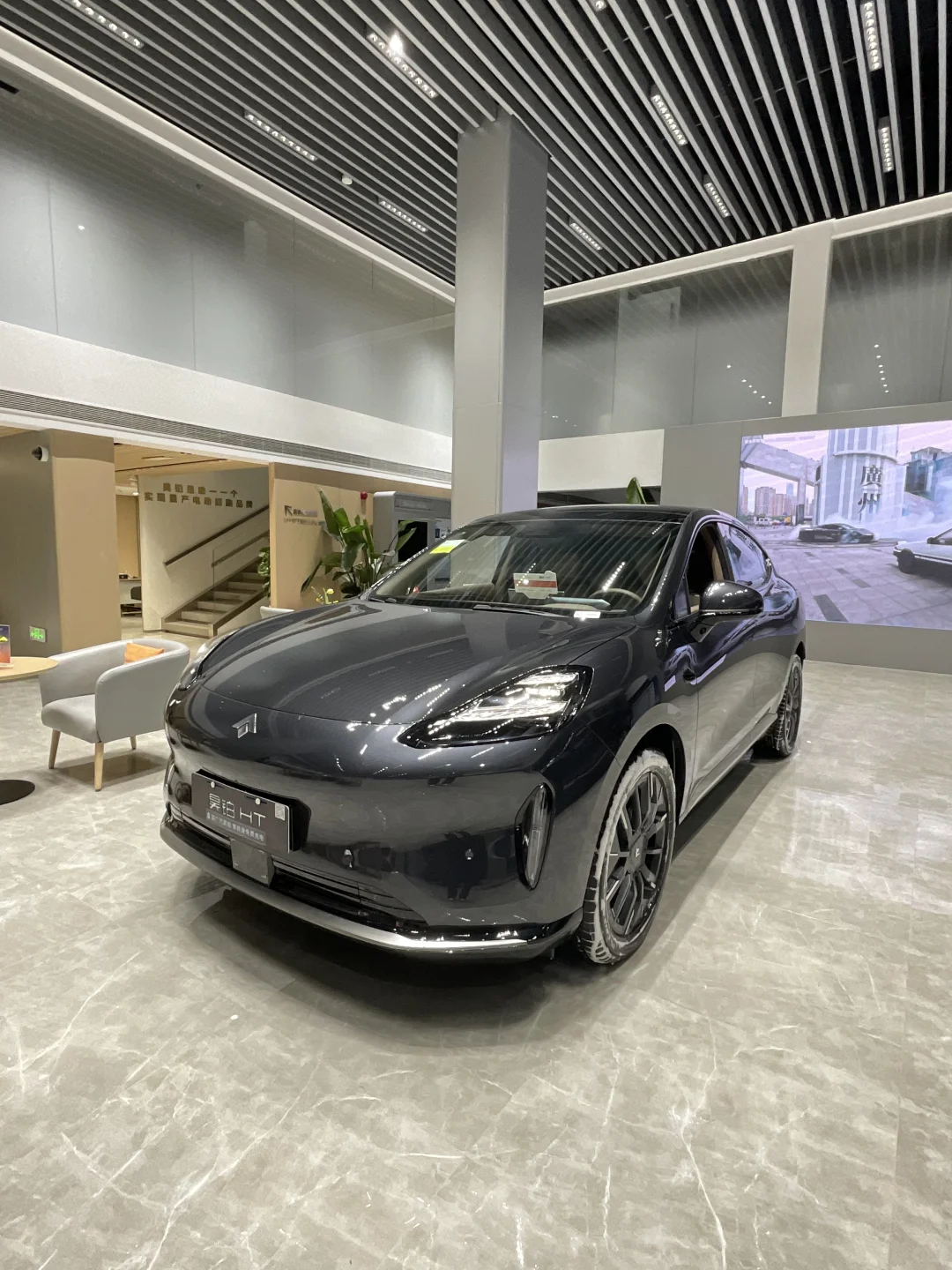 20万级纯电SUV卷王！昊铂HT825Pro