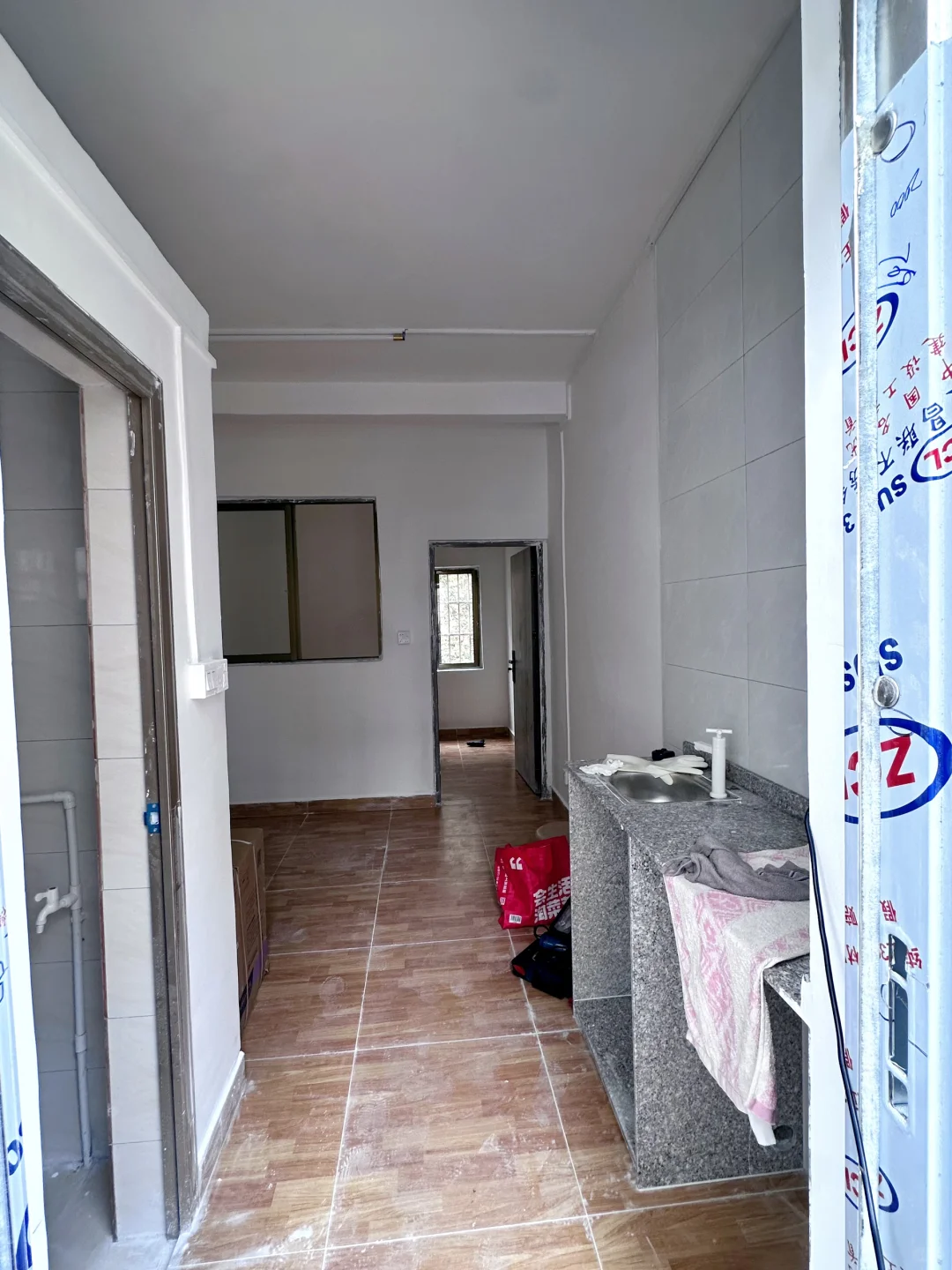 一房一厅出租～