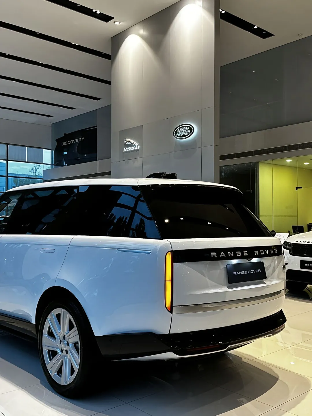 越看越有魅力的一台车 路虎揽胜