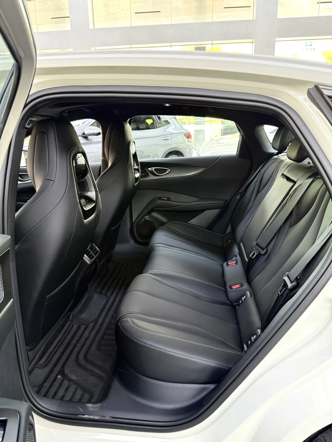 比亚迪海豹06 EV：颜值与实力双在线✨