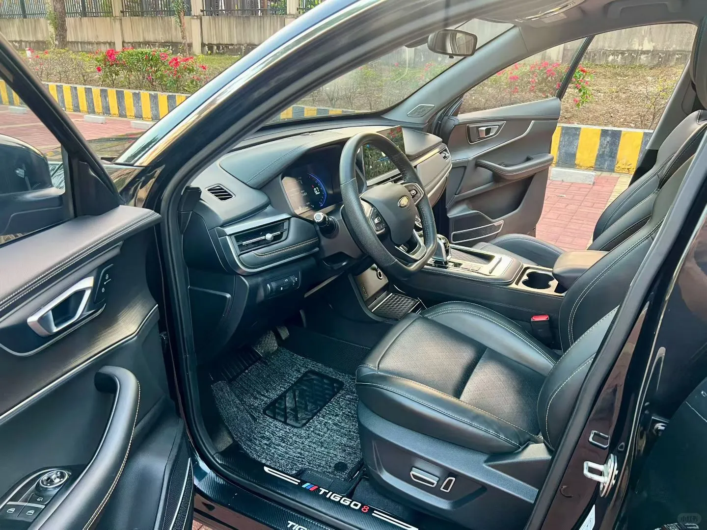 新到2021年瑞虎8，大五座SUV，自动1.6T 290T