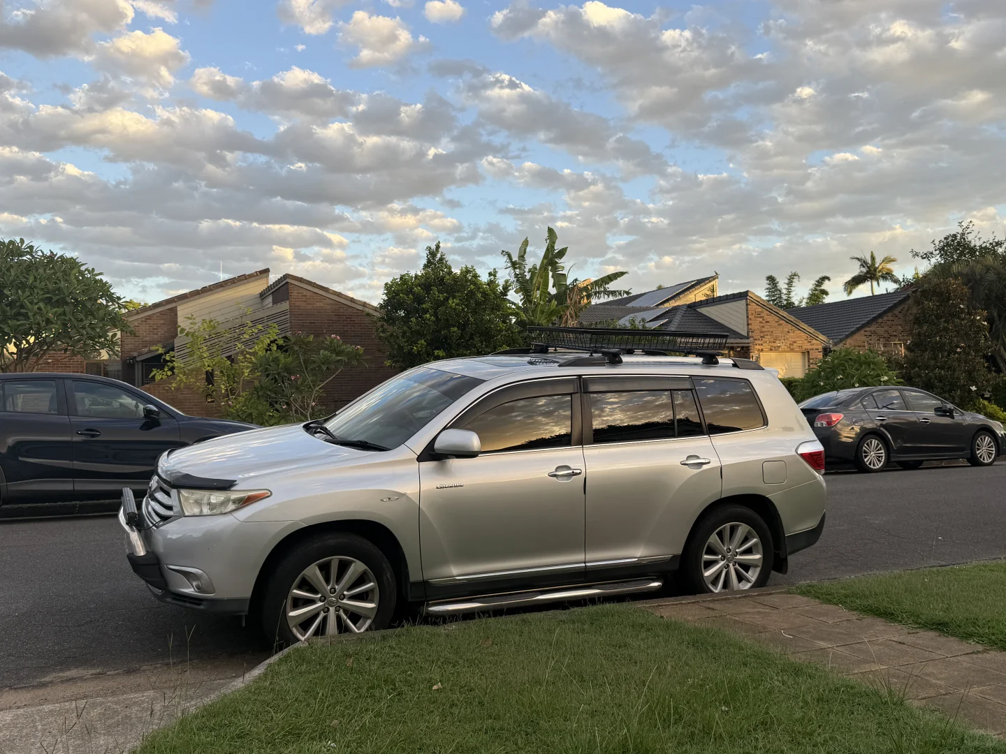 出售：2013 Toyota 汉兰达Kluger SUV