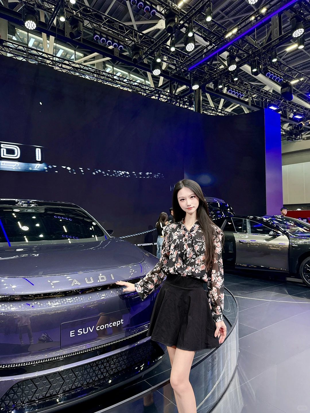 看奥迪新电动，直接被郑钦文同款戳中！