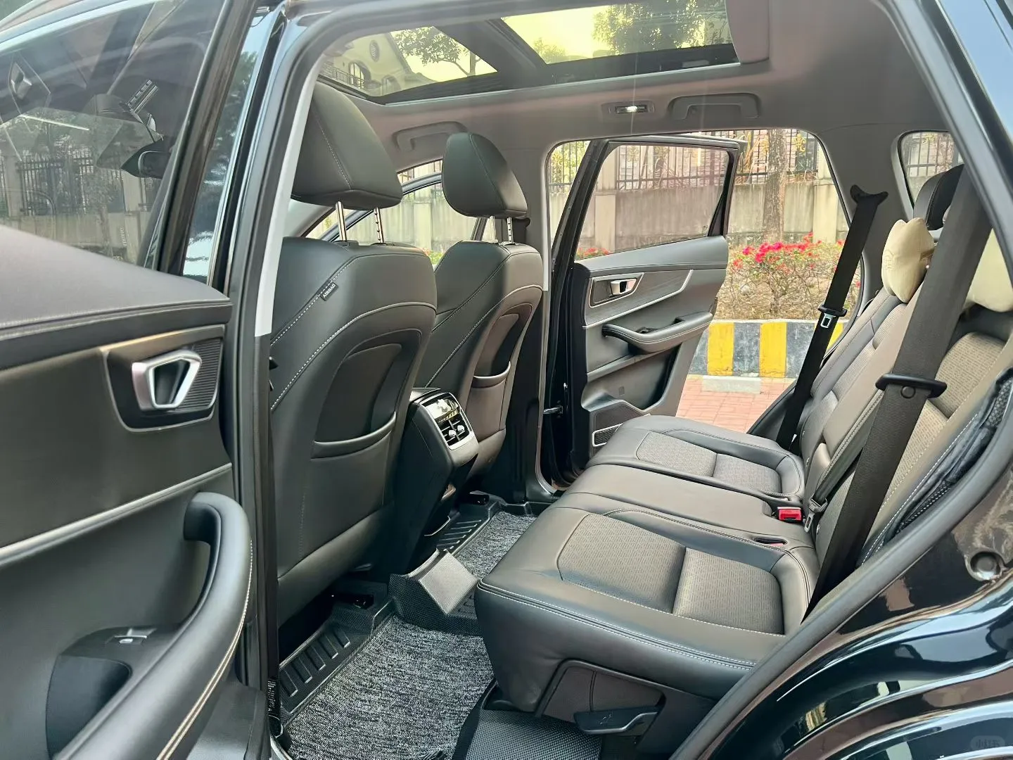 新到2021年瑞虎8，大五座SUV，自动1.6T 290T