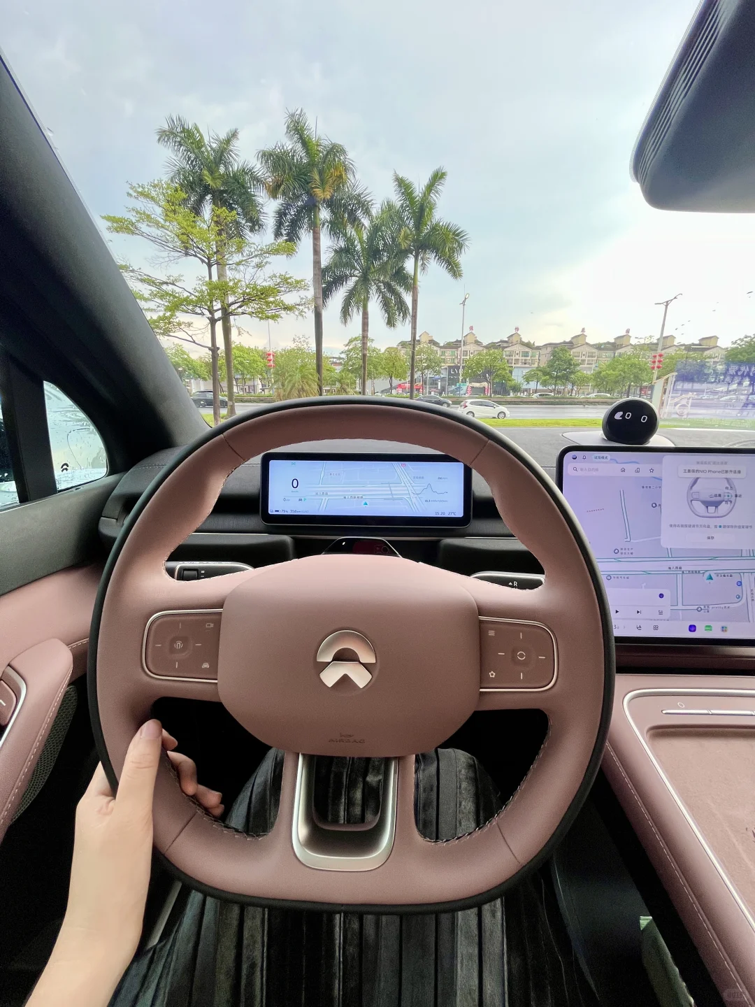 为什么蔚来EC6卖不过特斯拉和小米？