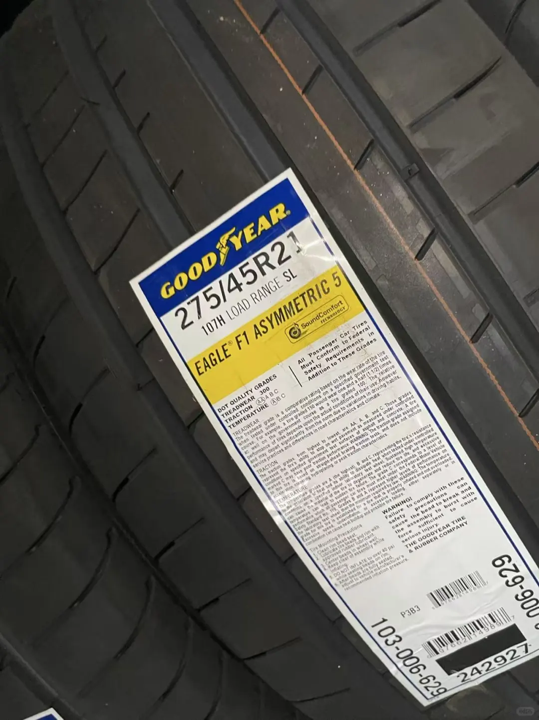 奔驰EQS和EQS SUV车轮胎怎么选？