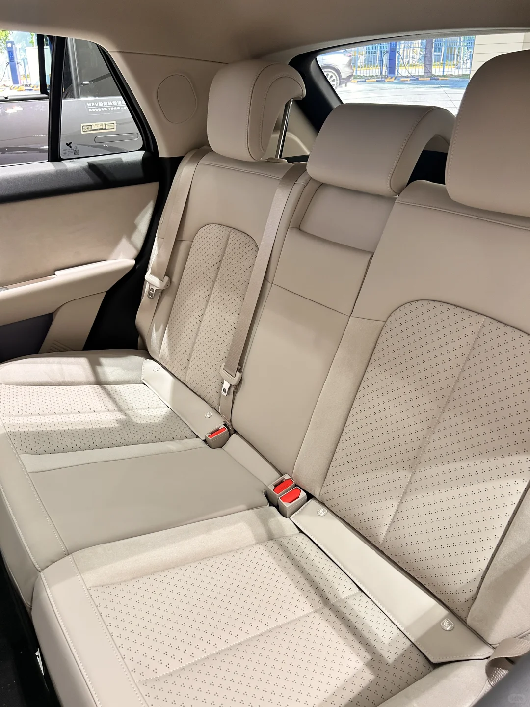 🌟 萤火虫灵感紫💜治愈系智能电动小车来袭！