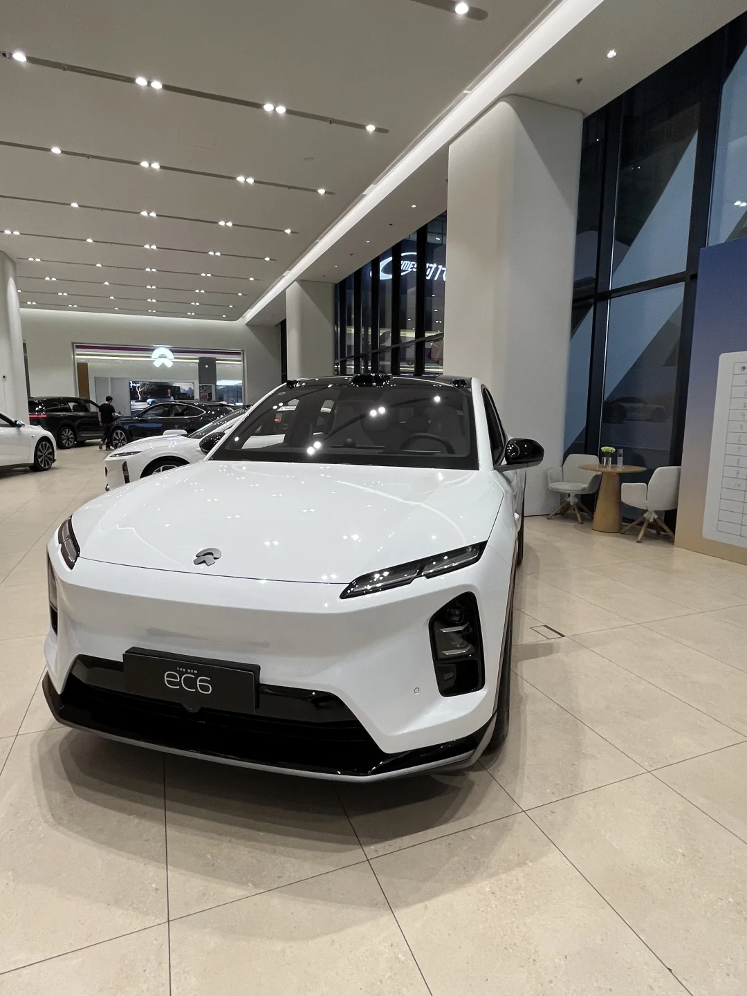 为什么蔚来EC6卖不过特斯拉和小米？