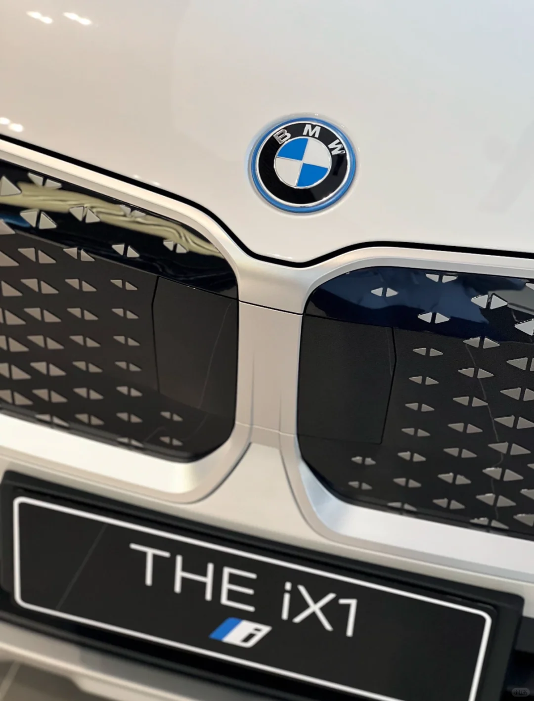 女生也能开酷酷的SUV｜纯电动BMWiX1