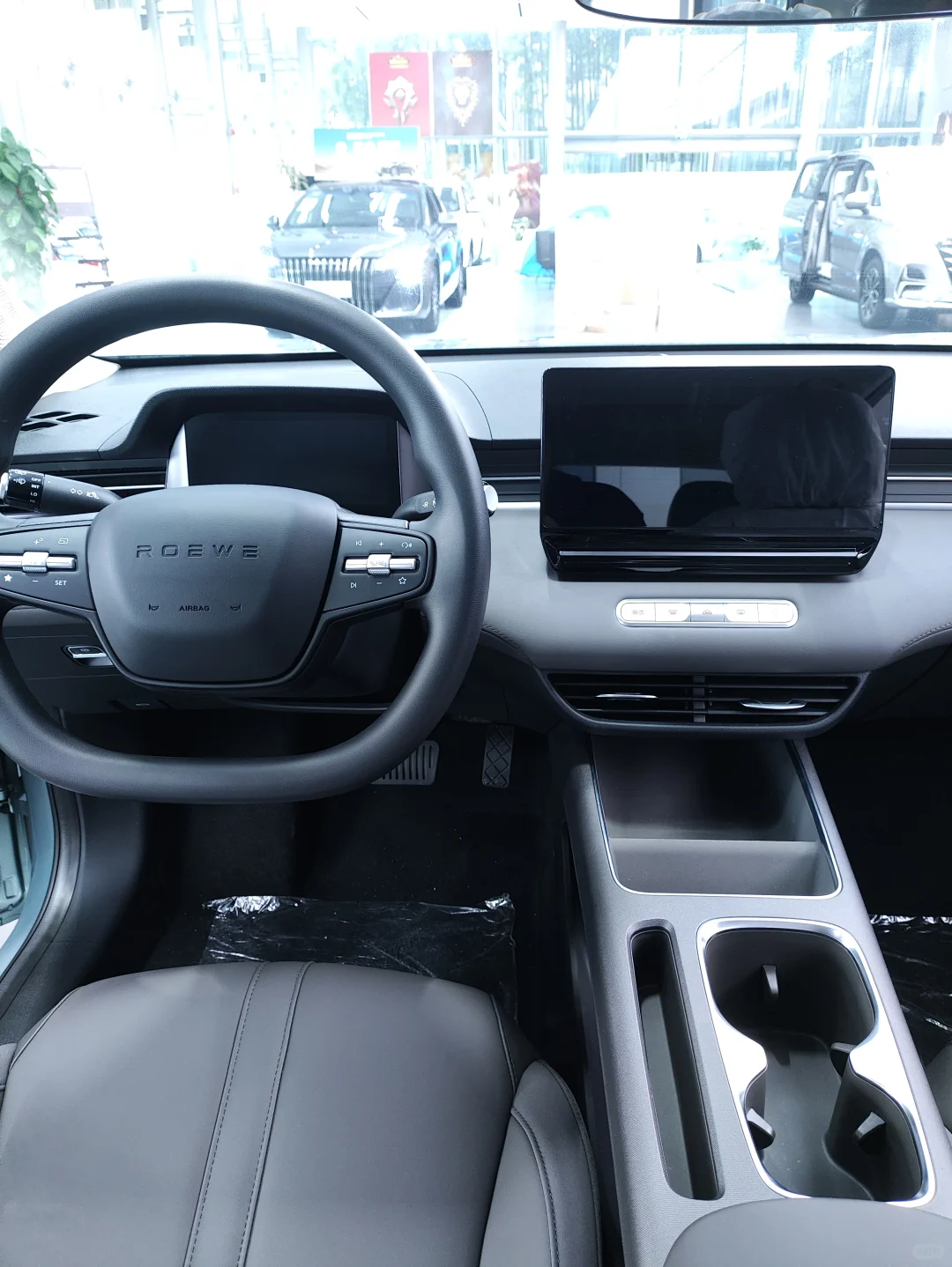 🔥10万以内的纯电被荣威D6种草了！