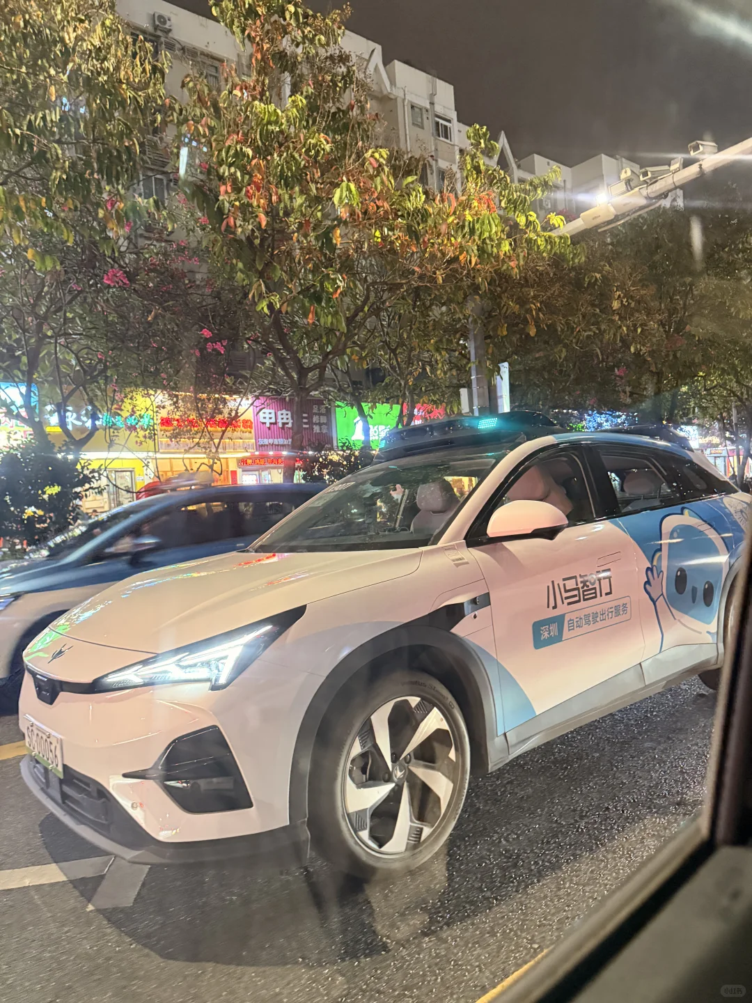 正在感受萝卜快跑无人驾驶！！！！