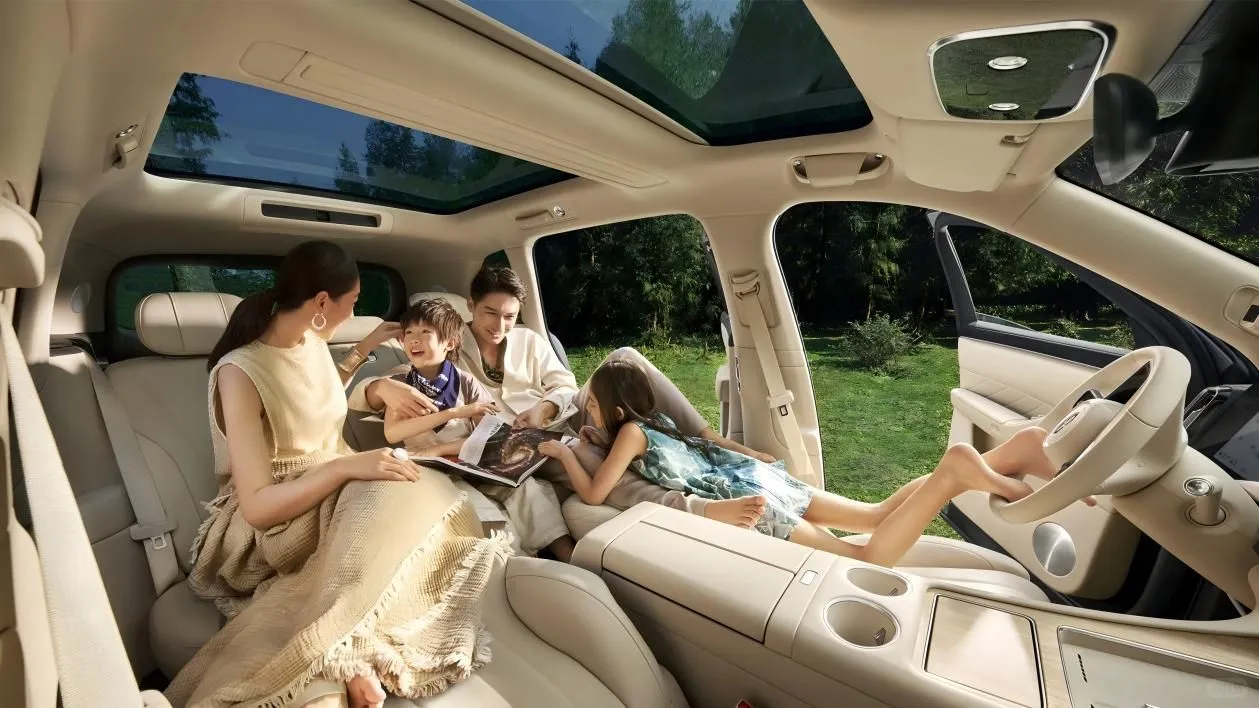 问界M8销量突破13万台 重塑40万级SUV市场