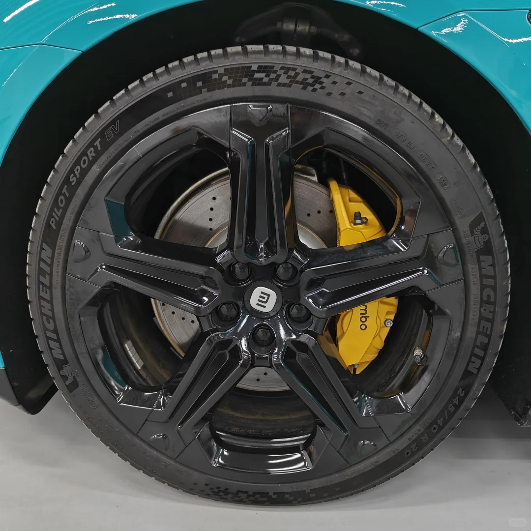 2024款 四驱超长续航高阶智驾Max版