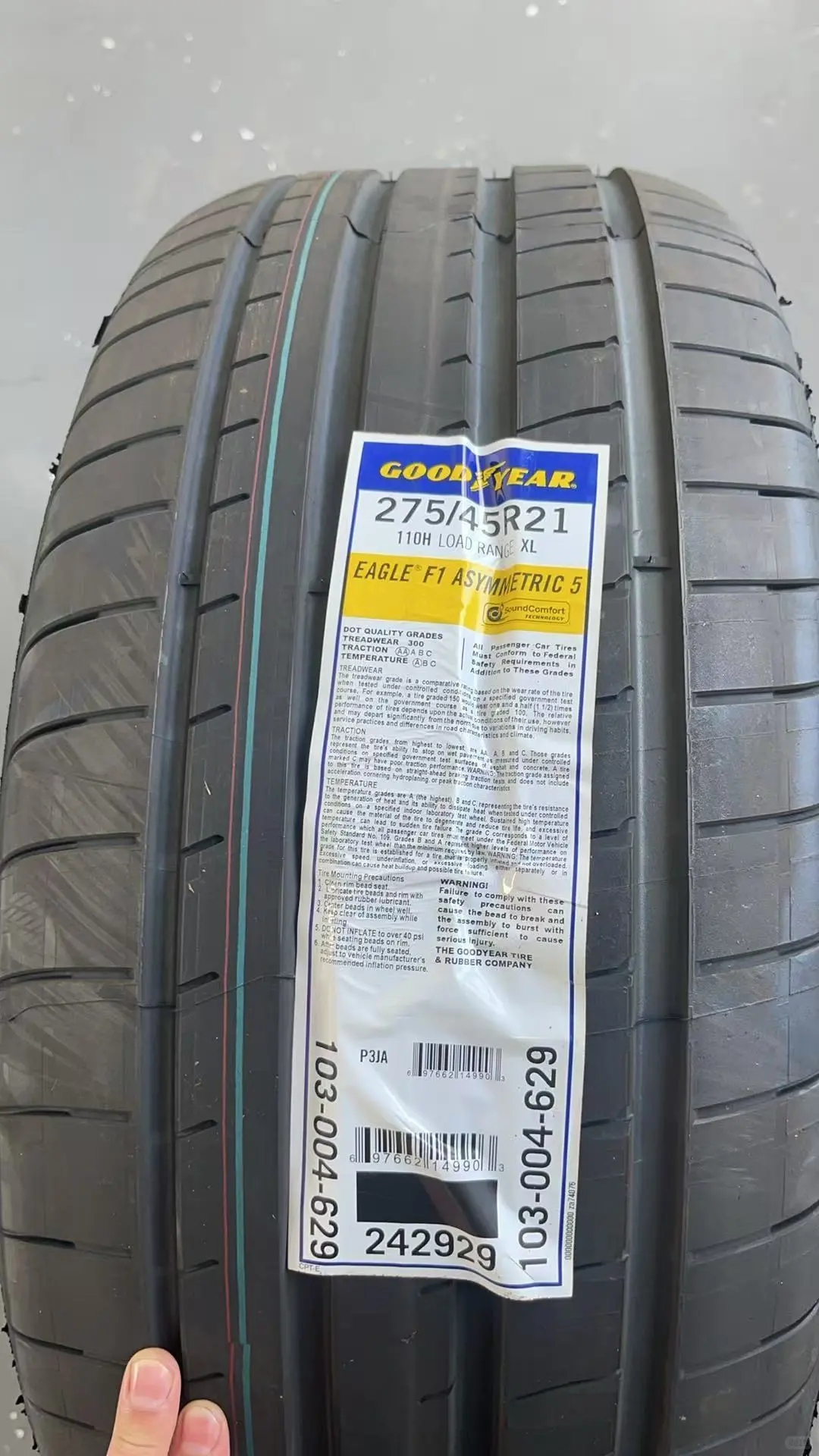 奔驰EQS和EQS SUV车轮胎怎么选？