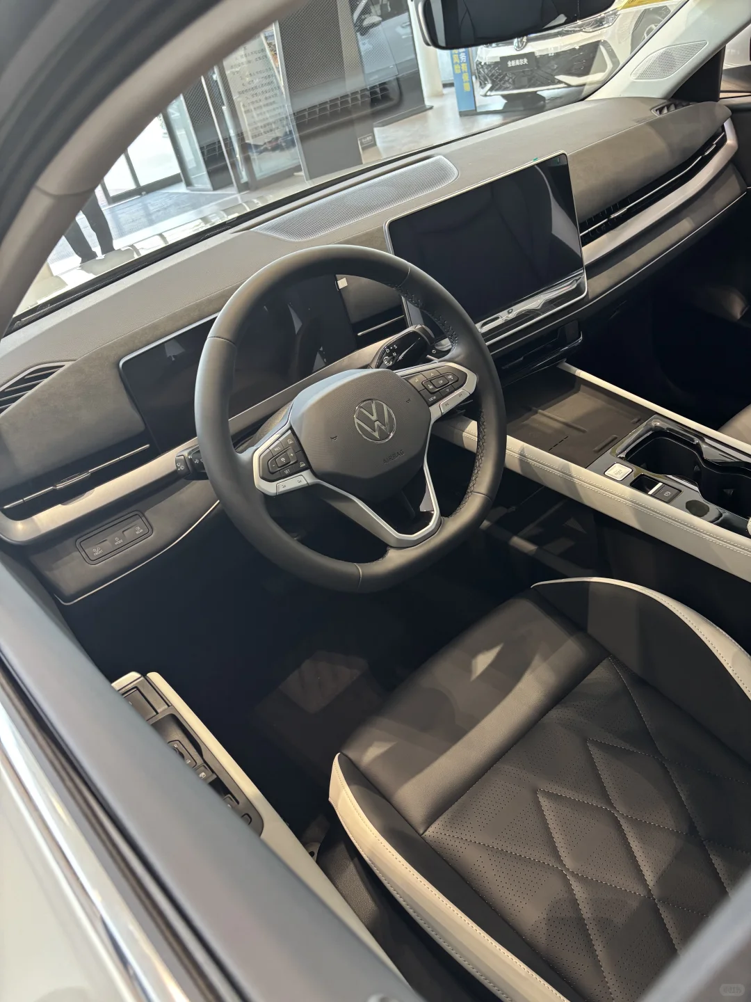 全新速腾L定义A+级轿车新标杆