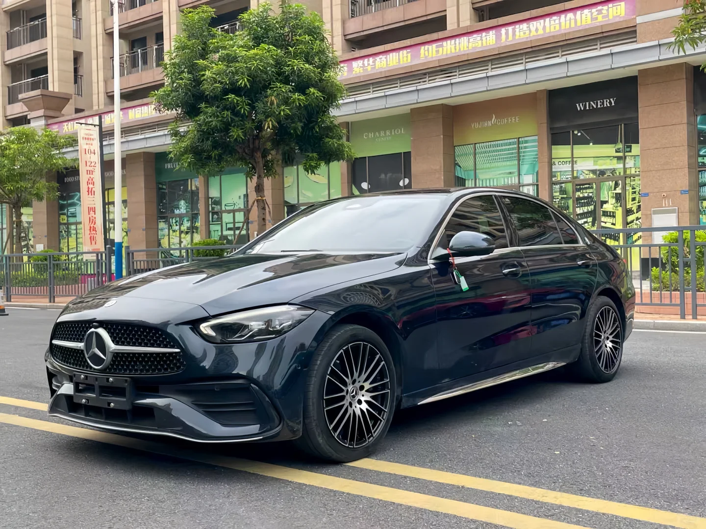 个人急出2022款奔驰C260L 运动版 祖母绿