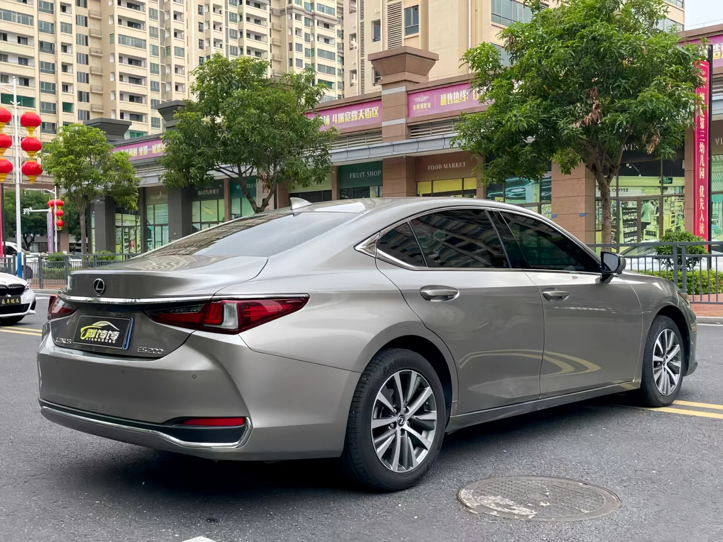 出售自用21年雷克萨斯ES200