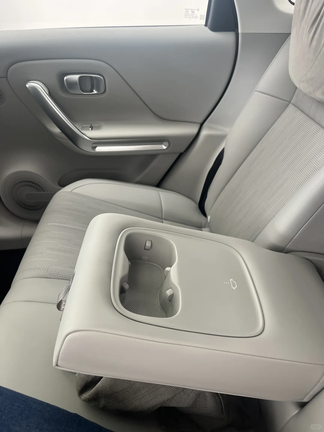 试驾零跑B01-小轿车的后驱答卷