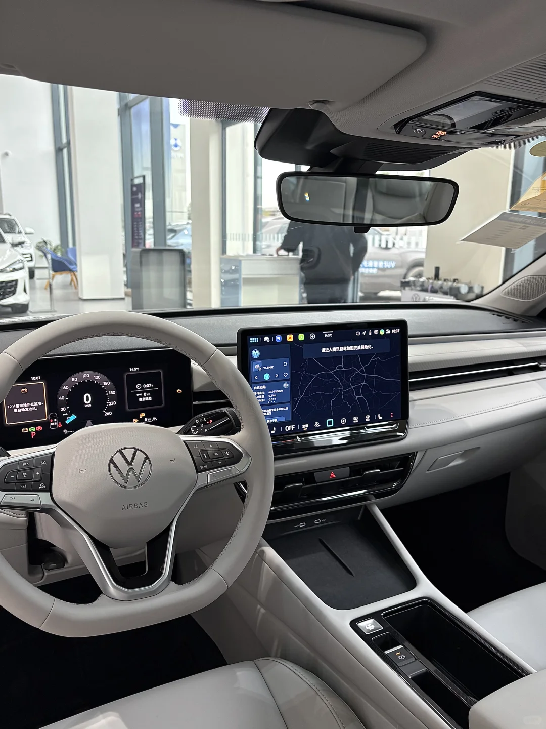 油车 内饰也这么好看了？？？