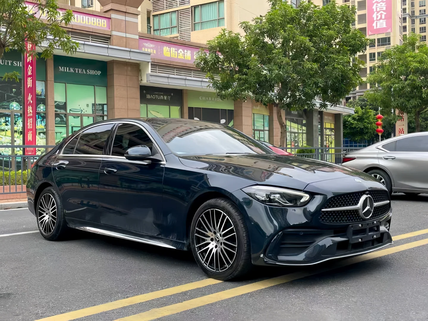 个人急出2022款奔驰C260L 运动版 祖母绿