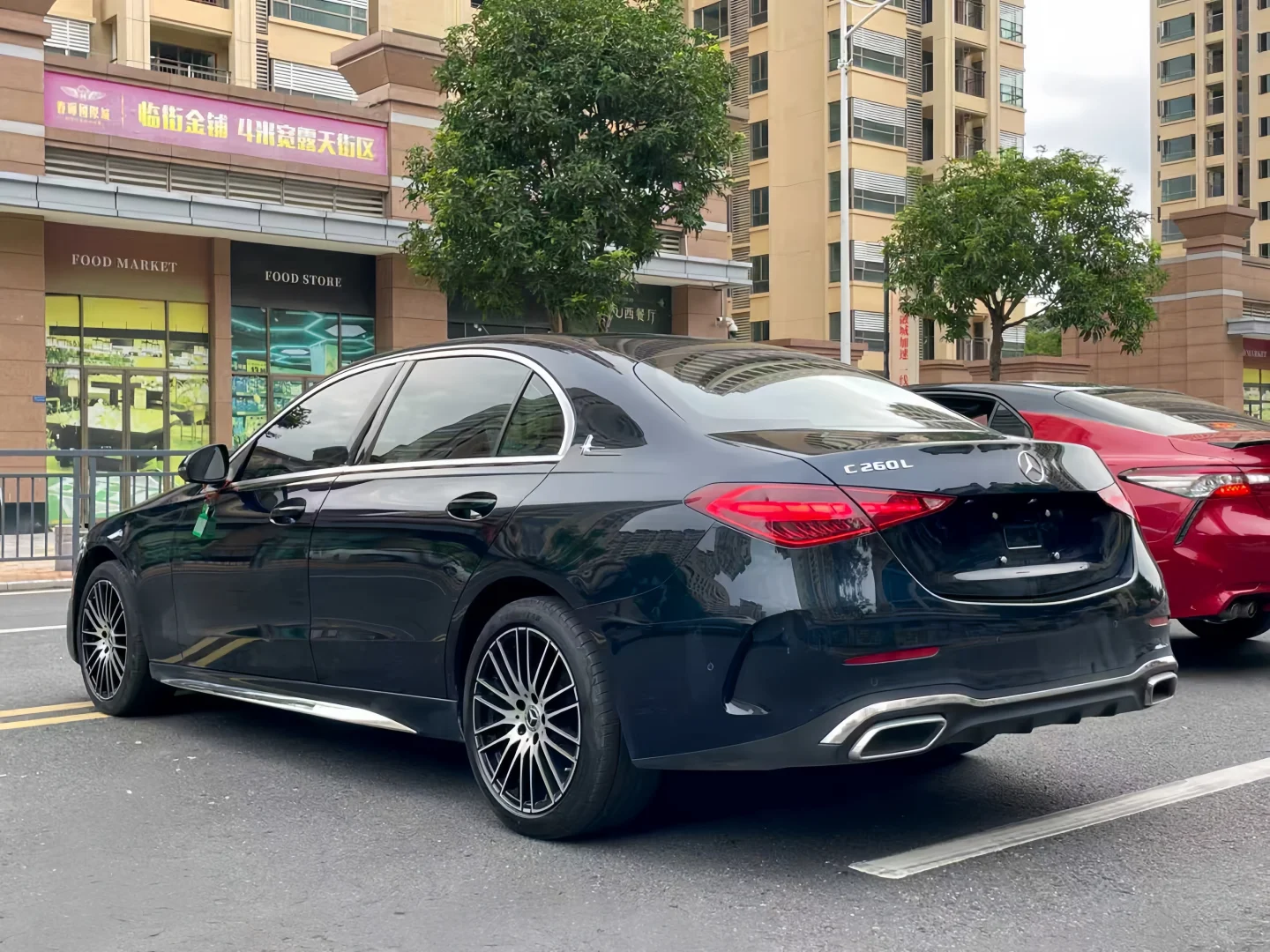 个人急出2022款奔驰C260L 运动版 祖母绿