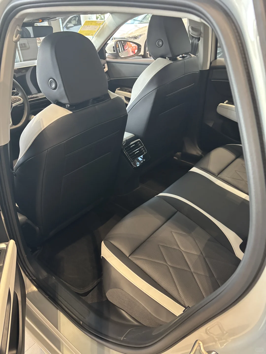 全新速腾L定义A+级轿车新标杆